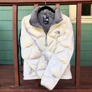 The North Face - 550 White Down Puffer